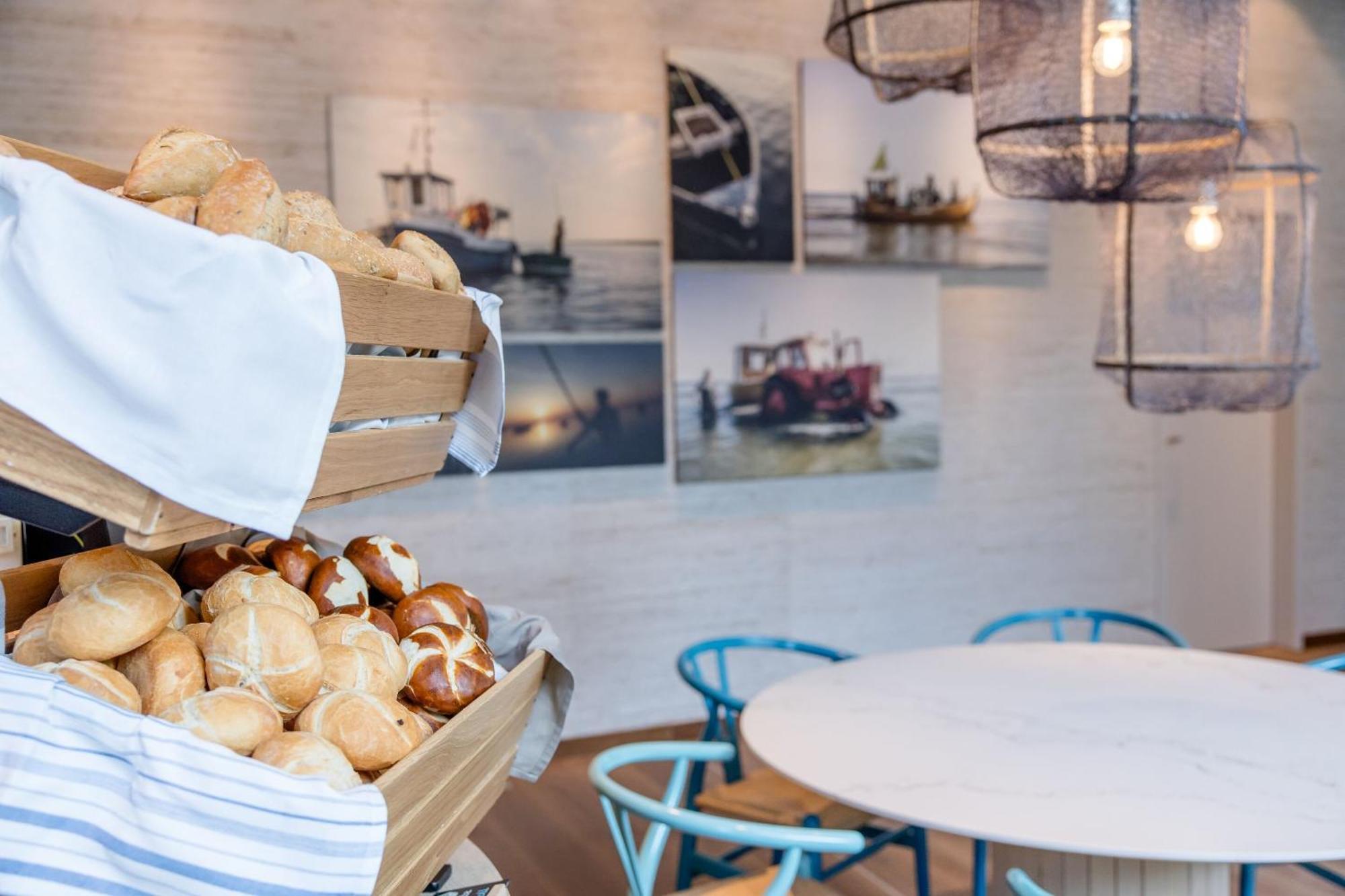 Motel One Росток Екстер'єр фото