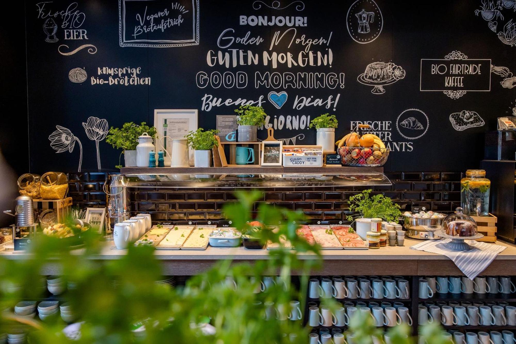 Motel One Росток Екстер'єр фото